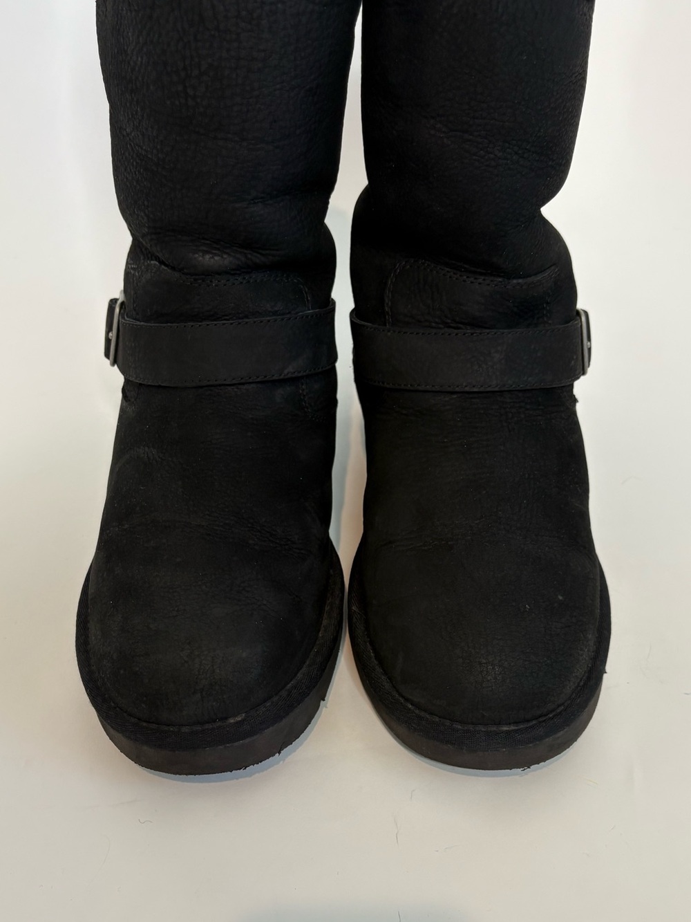 UGG-Sutter Moto Buckle Shearling Boot Women's Size 9 Black 1005374 - Picture 4 of 12